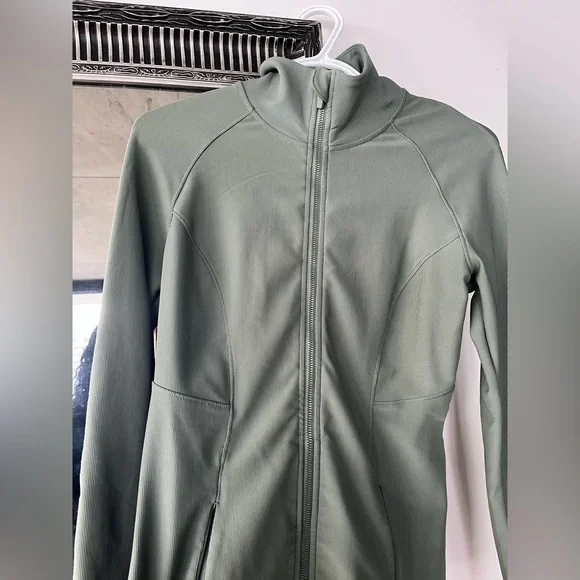 define jacket - Picture 2 of 3